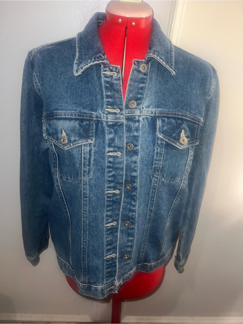 Gloria Vanderbilt Medium Blue Denim Jacket Trucker size medium